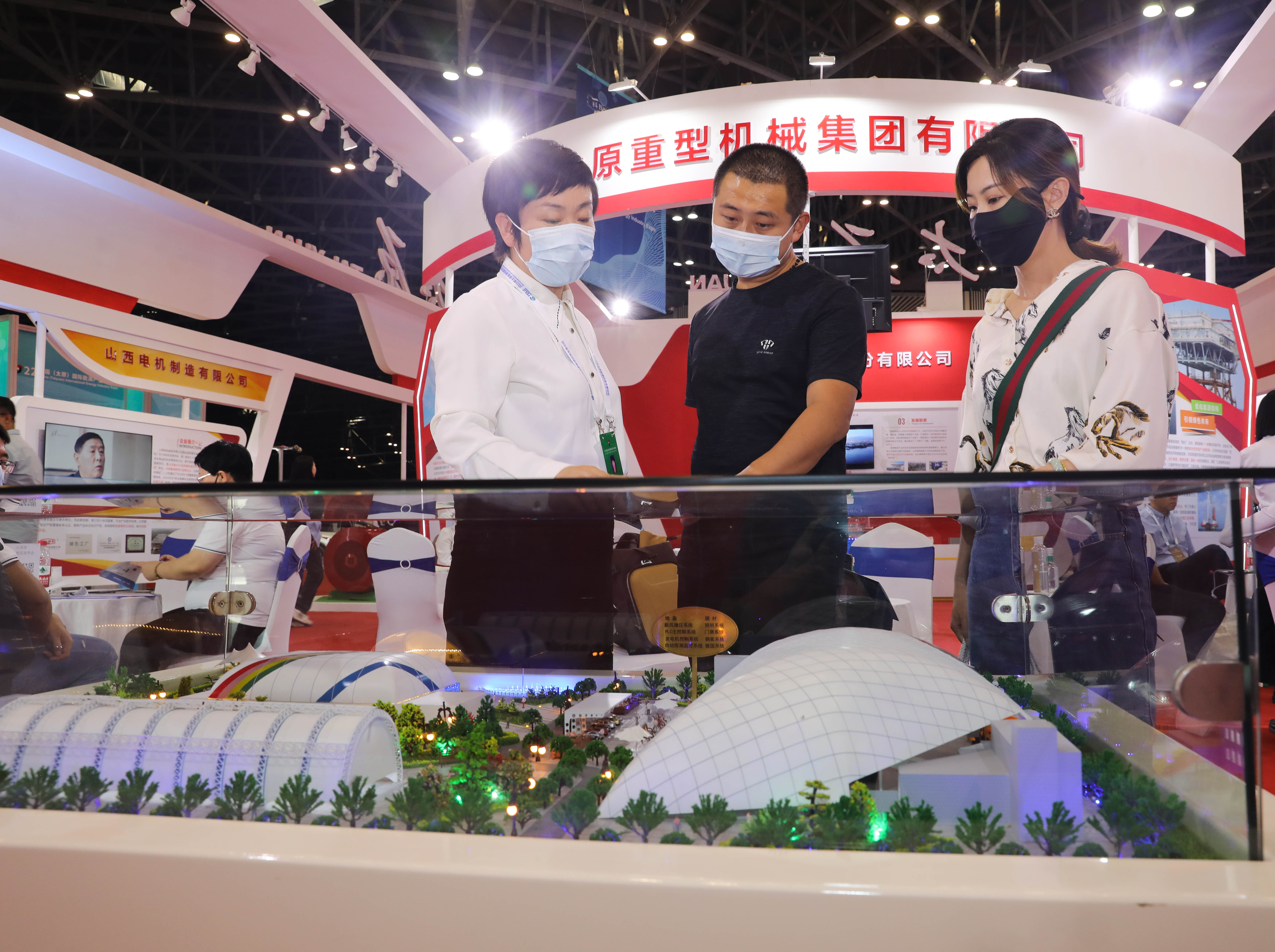 氣膜環?？臻g模型。