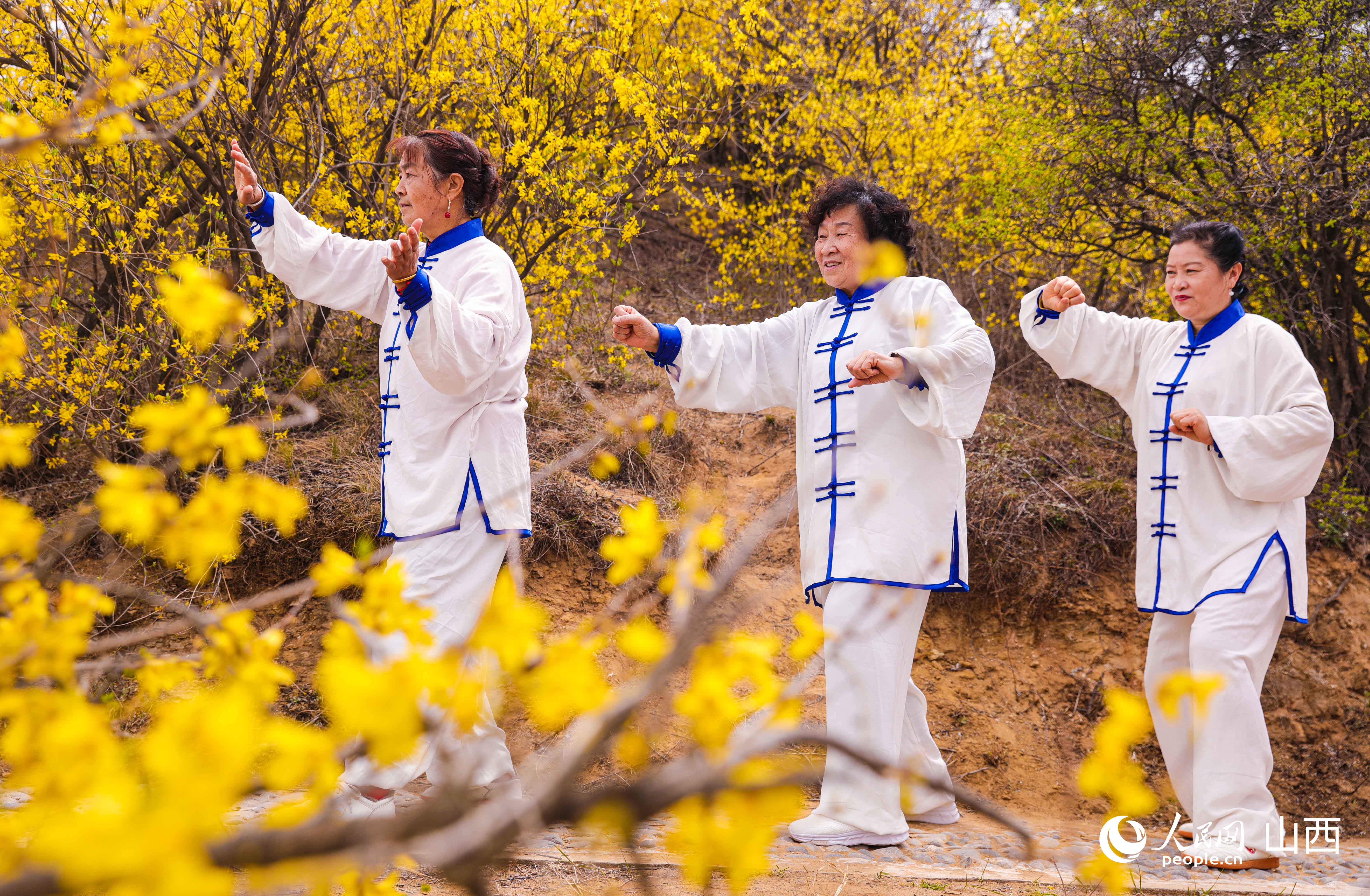 當地居民前來健身。