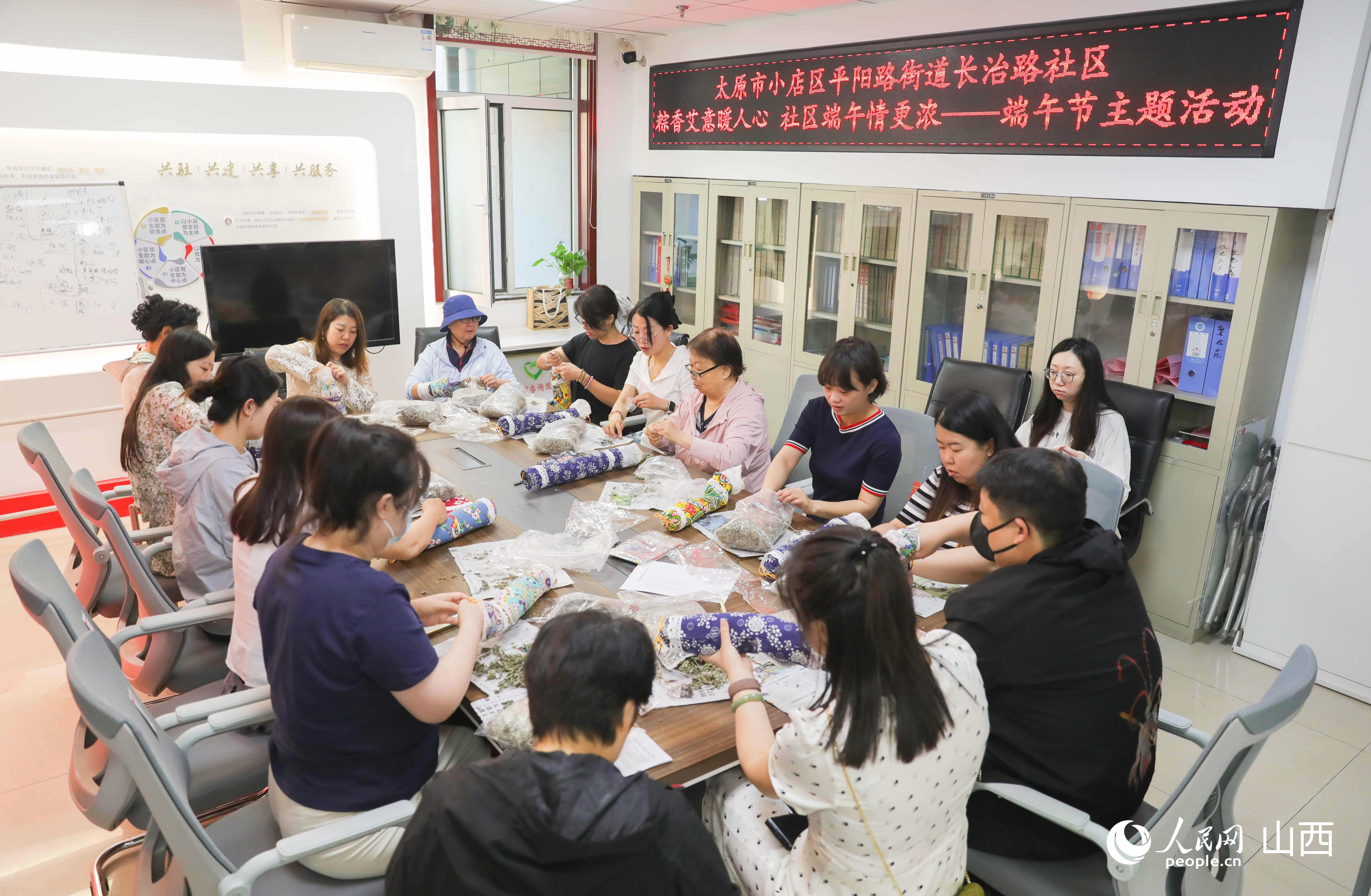 社區居民手作現場。