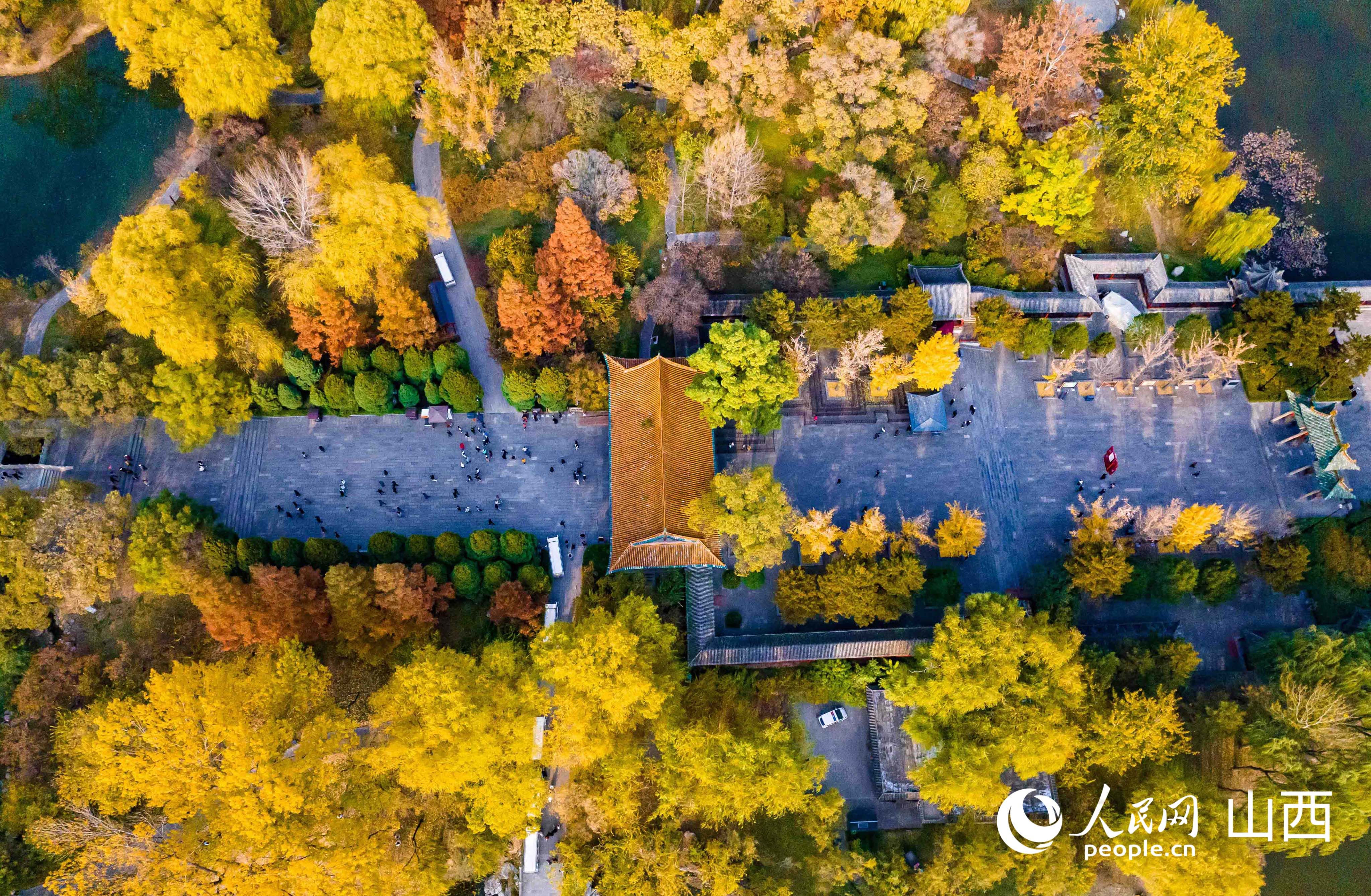 晉祠的秋日，色彩層次豐富。人民網記者 王帆攝