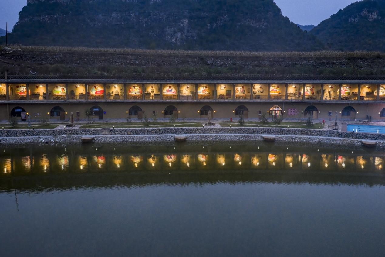 晉城市陵川縣附城鎮丈河村打造的特色窯洞民宿。趙瑞攝